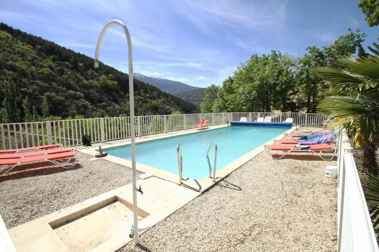 Chambre: une fenêtre sur le Ventoux Plaisians Exterior foto