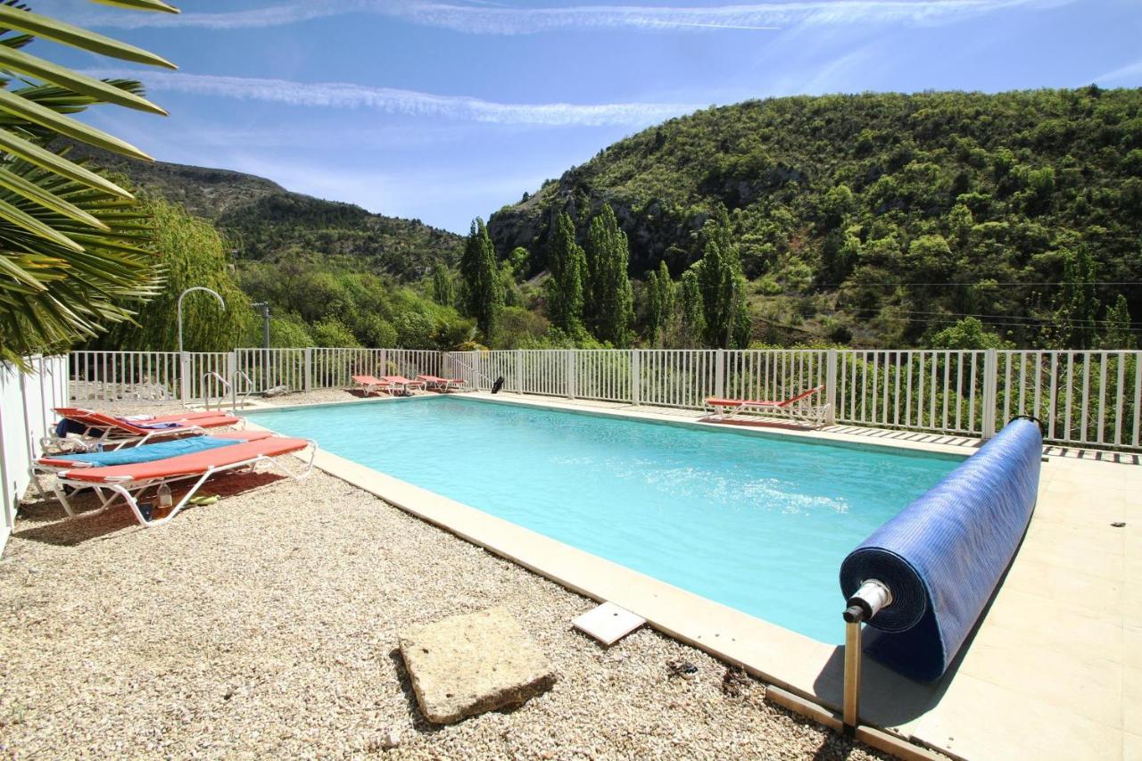 Chambre: une fenêtre sur le Ventoux Plaisians Exterior foto