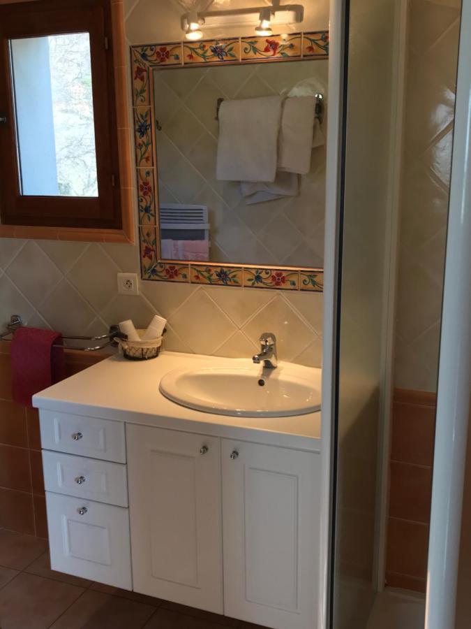 Chambre: une fenêtre sur le Ventoux Plaisians Exterior foto
